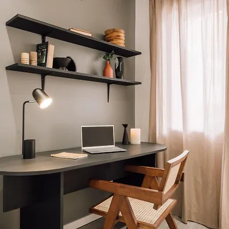 Demba - 2 Bedrooms And Office In Arroios *