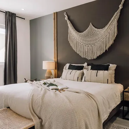 Demba - 2 Bedrooms And Office In Arroios *