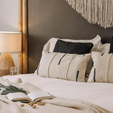 Demba - 2 Bedrooms And Office In Arroios Appartamento